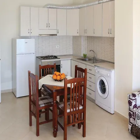 One-bedroom In فلورا